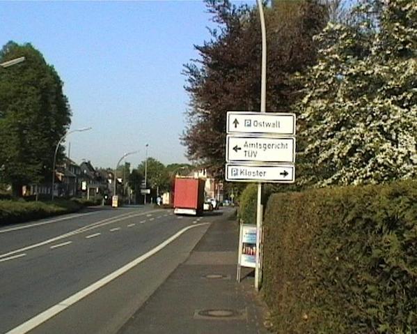 Bild Nr. 1 (Kreuzung B 64/Splieterstr.)