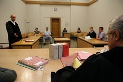 Eine nachgespielte Hauptverhandlung vor Gericht Eine nachgespielte Hauptverhandlung vor Gericht