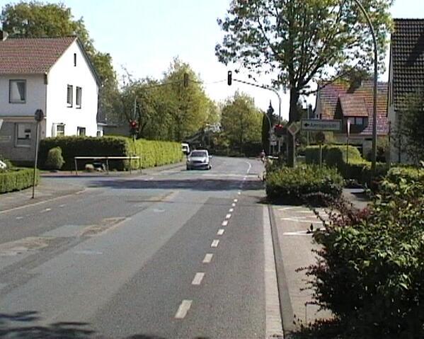 Bild Nr. 3 zeigt die Kreuzung Reichenbacher Str./Dr.-Leve-Str.